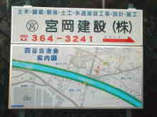 �{������